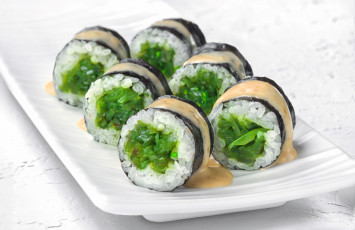 Мини ролл с чукой