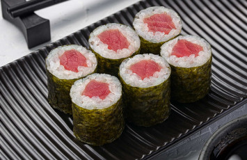 Мини ролл с тунцом